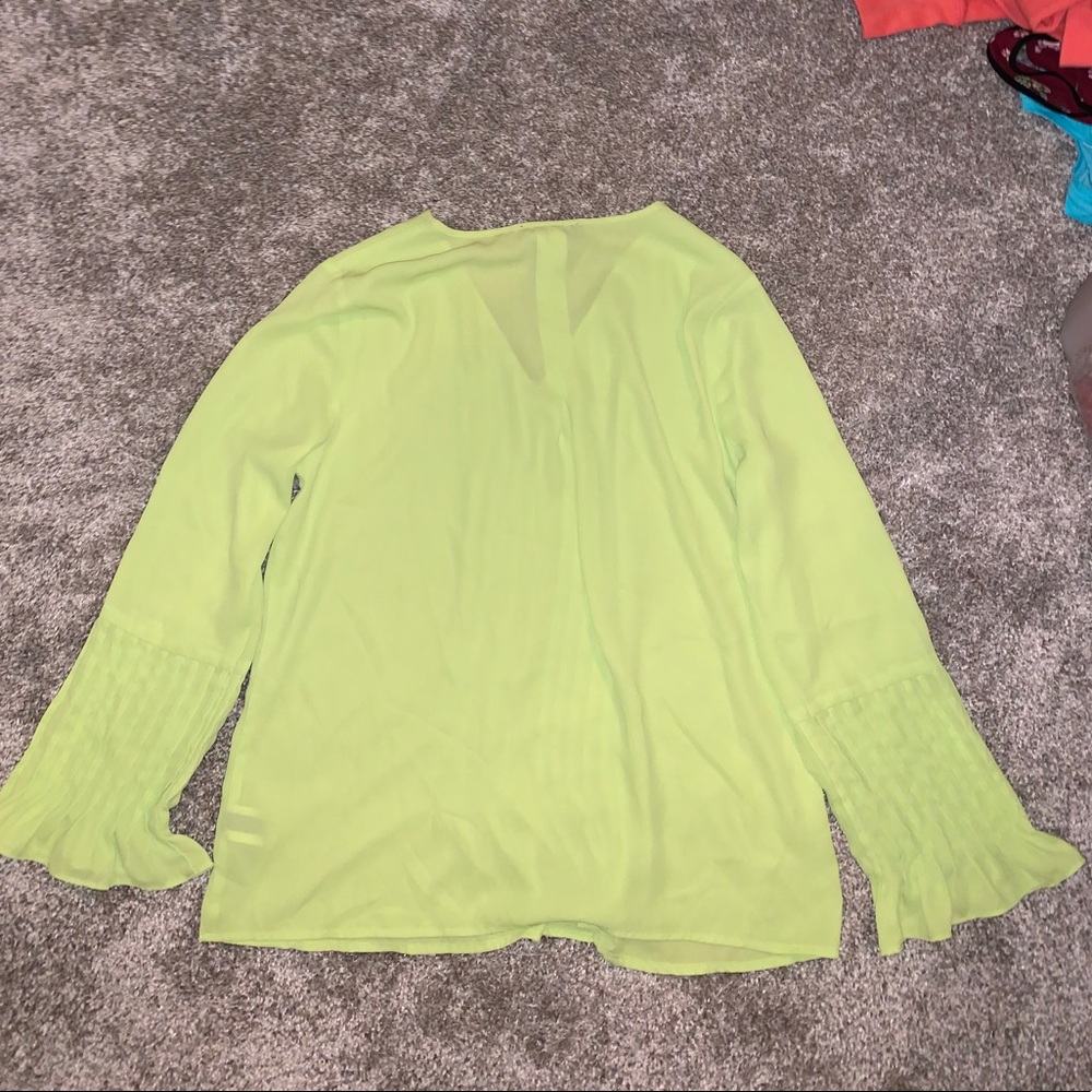 The Limited Women’s Green Blouse - Picture 10 of 10